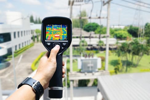 Termografia Aplicada em Instalações Elétricas: Detectando falhas invisíveis e prevenindo acidentes elétricos Termografia Aplicada em Instalações Elétricas: Detectando falhas invisíveis e prevenindo acidentes elétricos